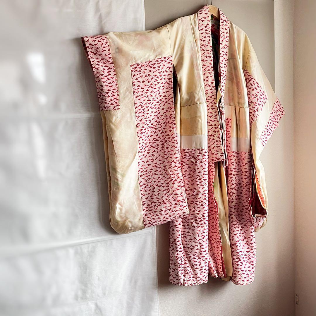 ジュニアサイズ　着物　アンティーク　七五三用　ヴィンテージ　子ども着物　四つ身