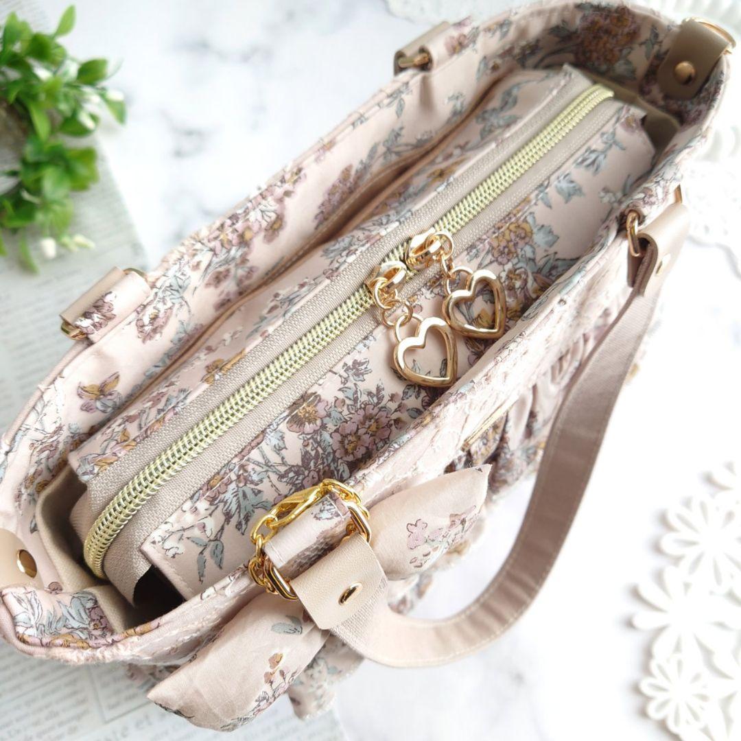 セリーヌ(ウォールナッツ)×マーガレット刺繍 あおりポケット付きフリルバッグ✩