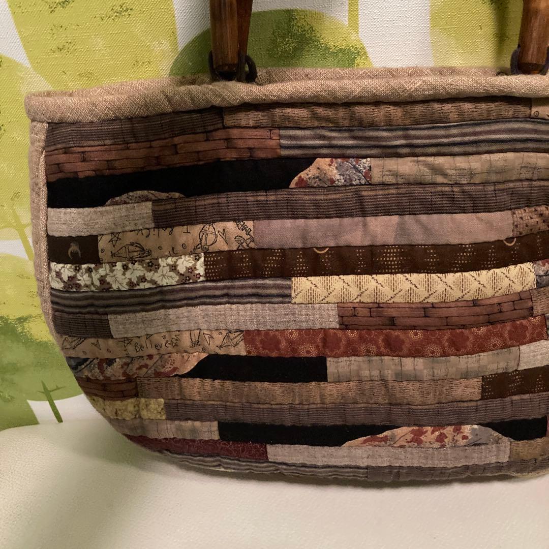 【パッチワーク手作り】ブラウン系パッチワークトートバッグ　木製ハンドルチャック付