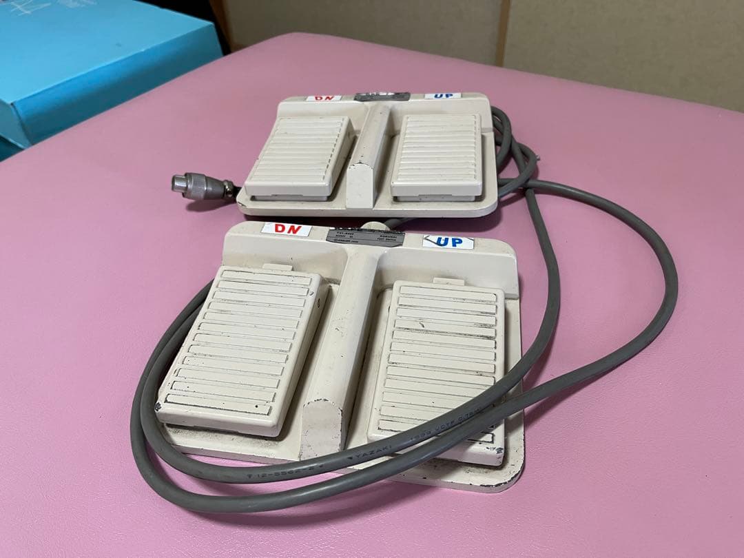 ASAHI 電動エステベッド 電動ギャッチ AG45L1-160-T 施術台