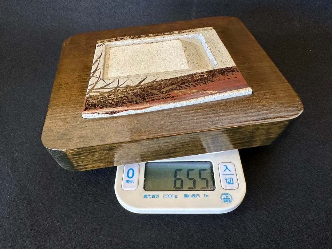 未使用 美濃焼 金彩草絵　陶硯 サイズ21cm*18cm 655g