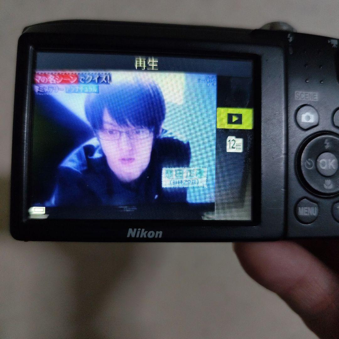 Nikon COOLPIX デジタルカメラ 本体と充電器