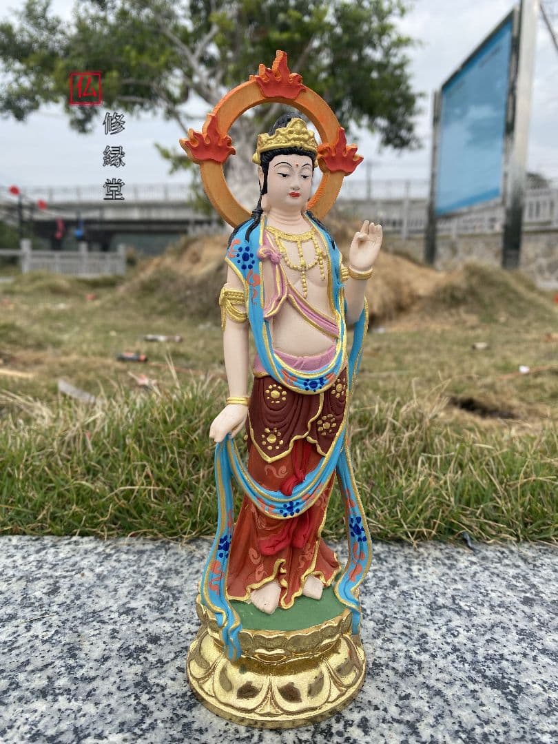 【修縁堂】彩繪切金 勢至菩薩仏像立像 供養品 木彫仏教 美術工芸品 風水 開運