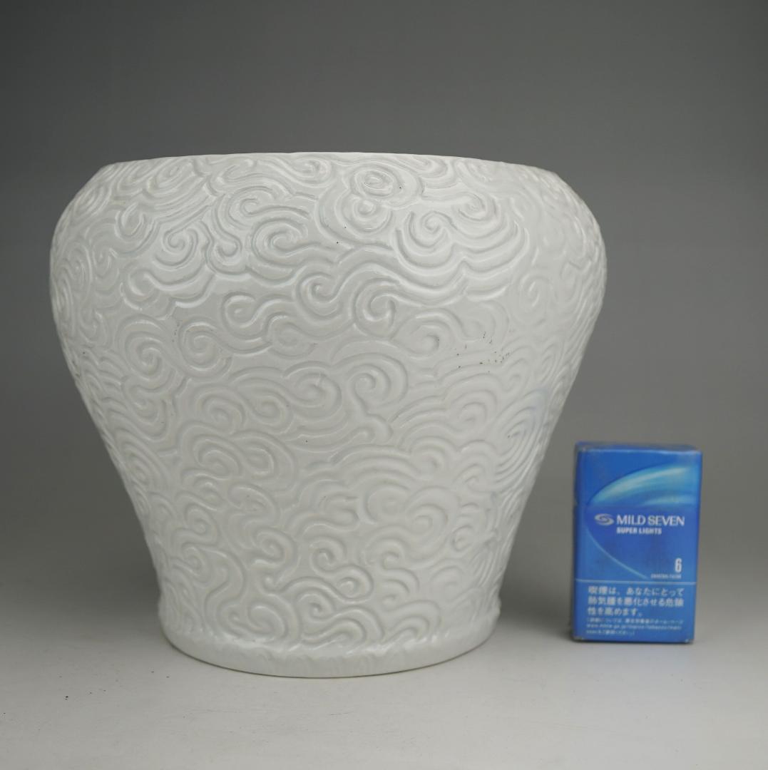 人気陶芸家◆益子焼◆坂田甚内作◆白磁波紋◆水指◆蓋付◆高さ22.4ｃｍ◆陶器美品