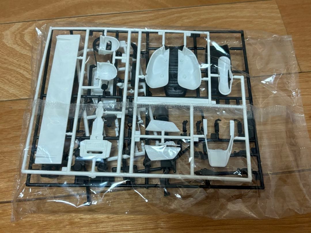 アオシマ 1/12 俺のマシン 風雲爆速ライダー XJ400D 未組立