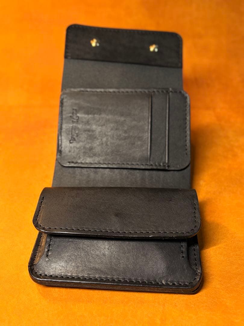 イタリアンレザードラーロXマルゴー三つ折り財布