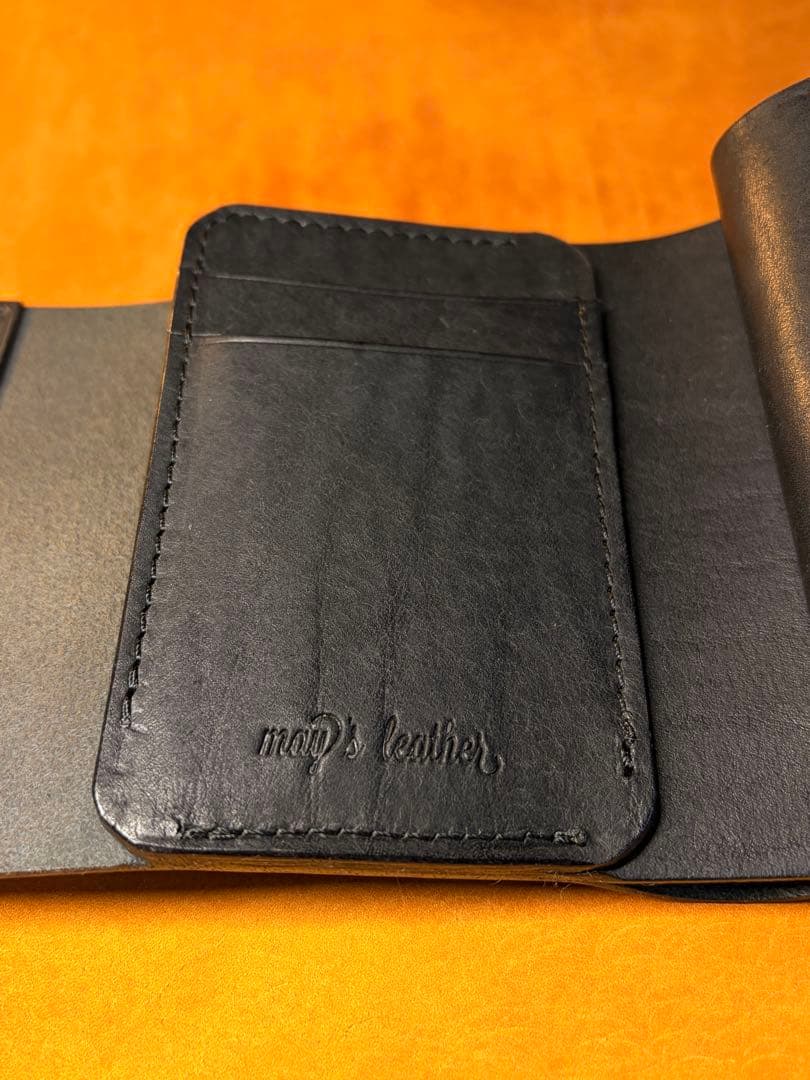 イタリアンレザードラーロXマルゴー三つ折り財布