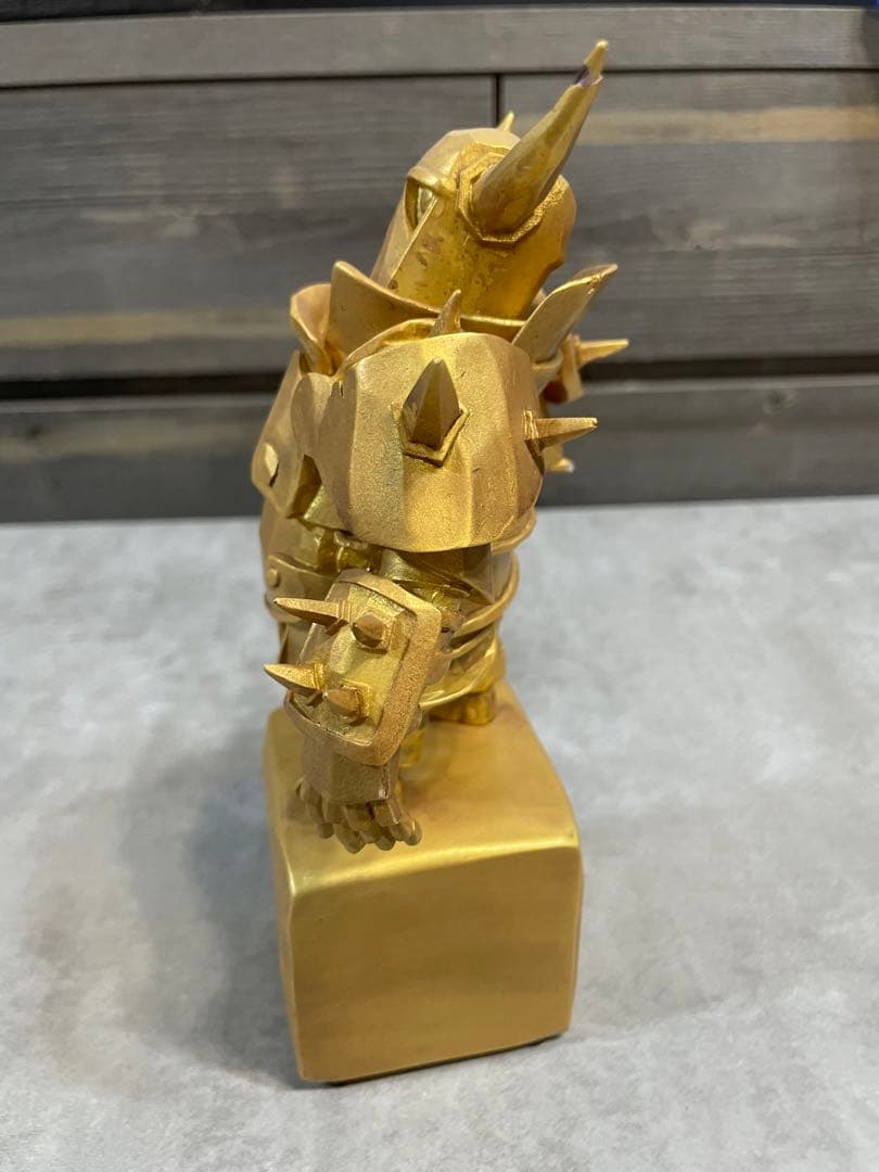 クラクラ 金のペッカ像(希少種)