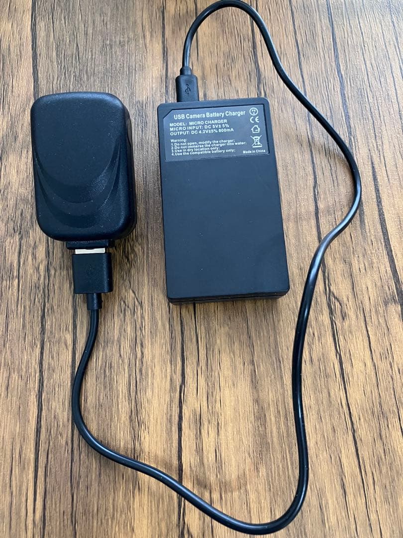 RICOH CX3 動作確認済み　iPhone転送　充電器付き　ブラック