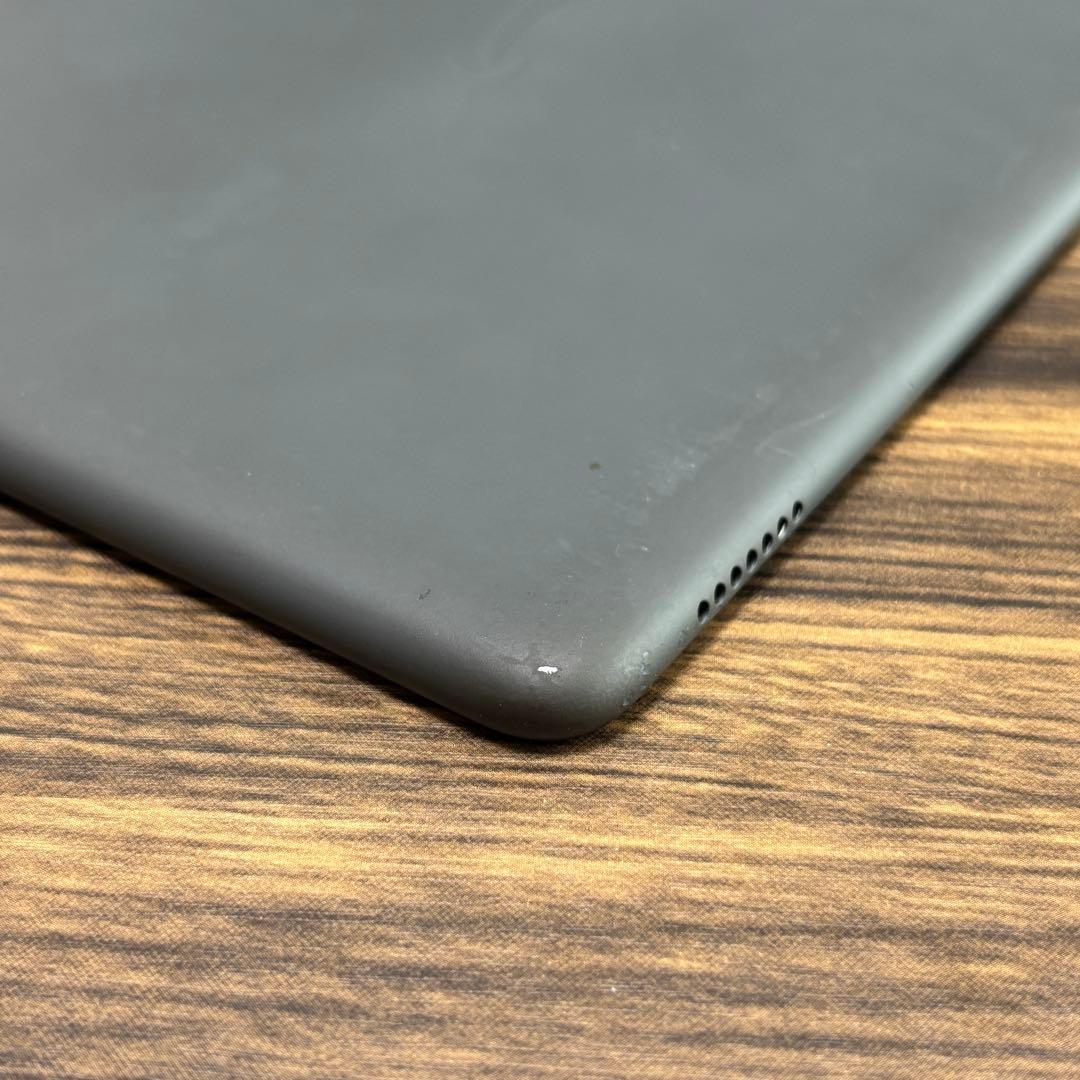 Amazon Fire HD 10 Plus （第11世代）グレー　32GB