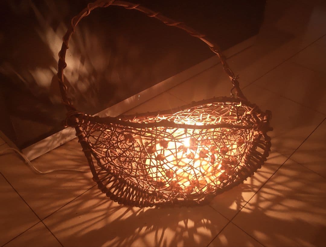 あけびの蔓　オブジェ　電気つき