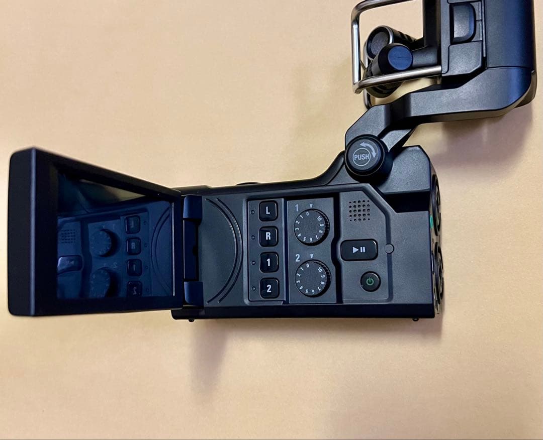 ZOOM Q8 ズーム ハンディビデオレコーダー