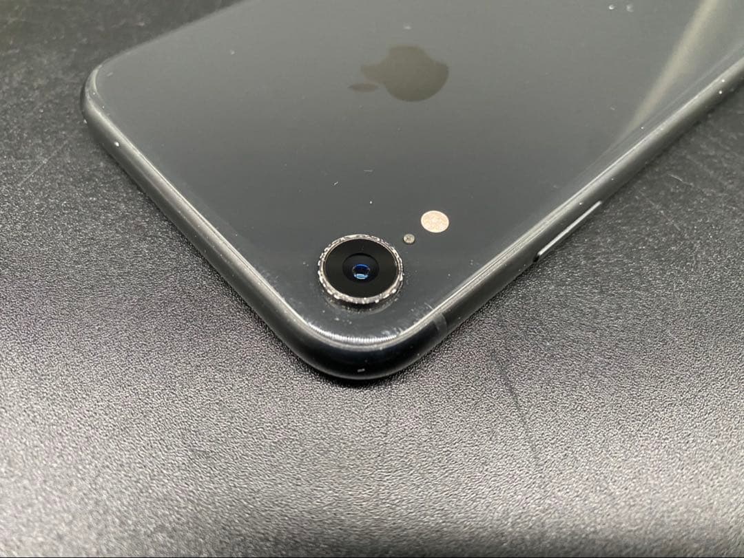 ★Apple iPhone XR MT002J/A 64GB、SIMロックあり