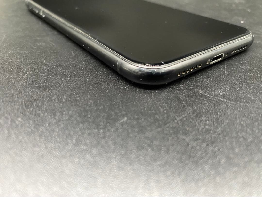 ★Apple iPhone XR MT002J/A 64GB、SIMロックあり