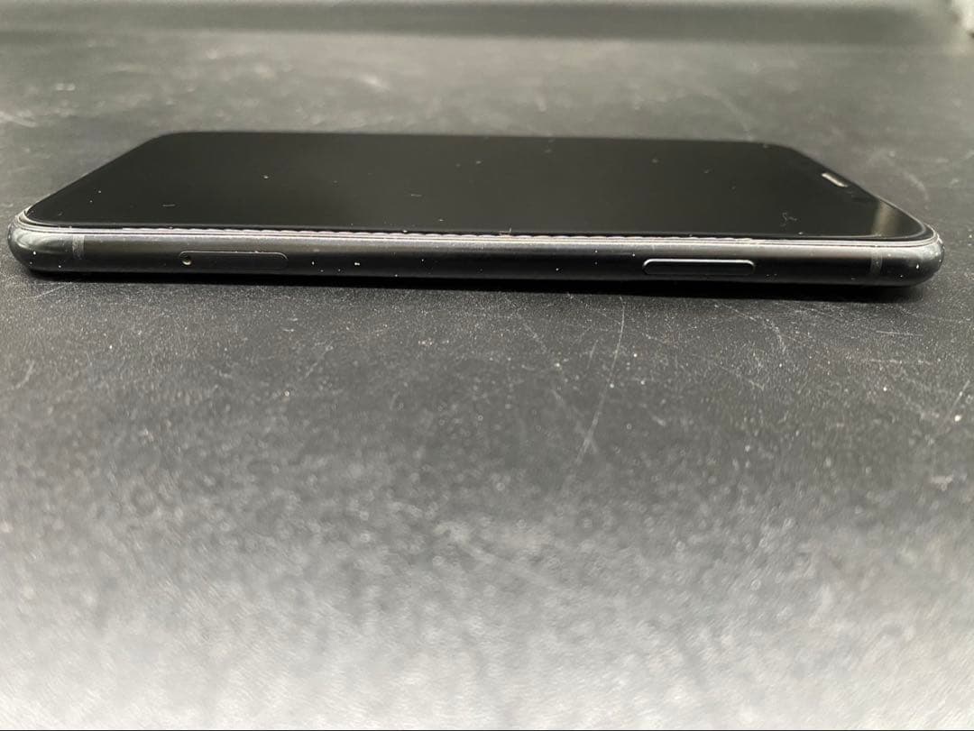 ★Apple iPhone XR MT002J/A 64GB、SIMロックあり