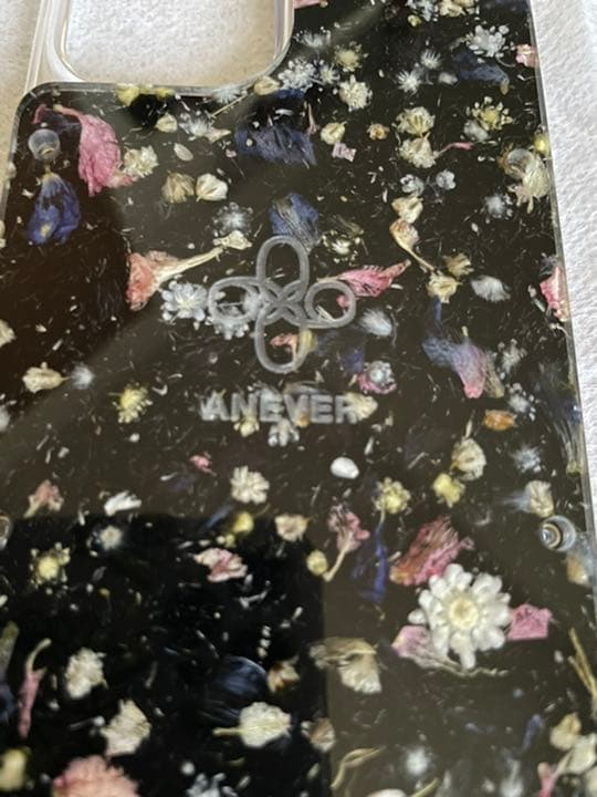 ANEVER iPhone12Pro ケース　TravisJapan