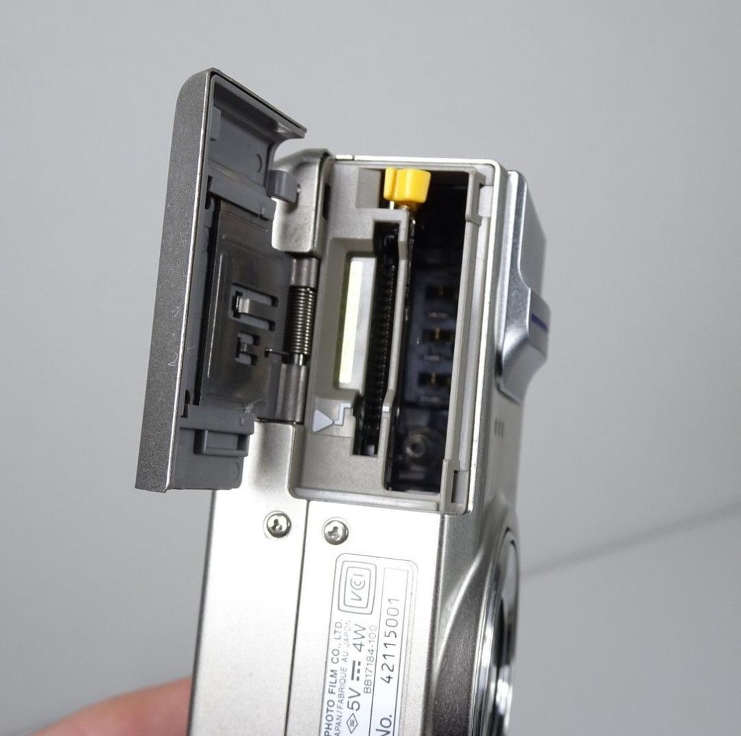 FUJIFILM FinePix F710クレードル付