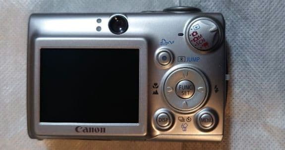 Canon IXY600　コンパクトデジタルカメラ