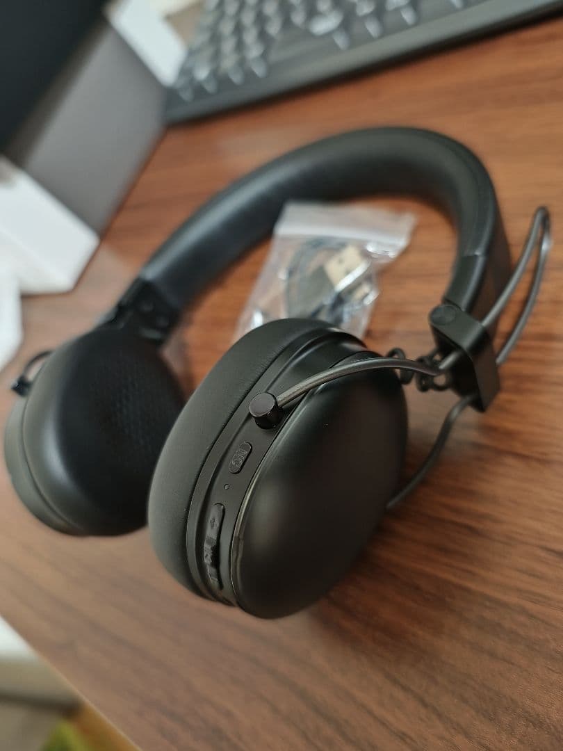 AVIOT WA-Q1 ブラック　ワイヤレスヘッドホン