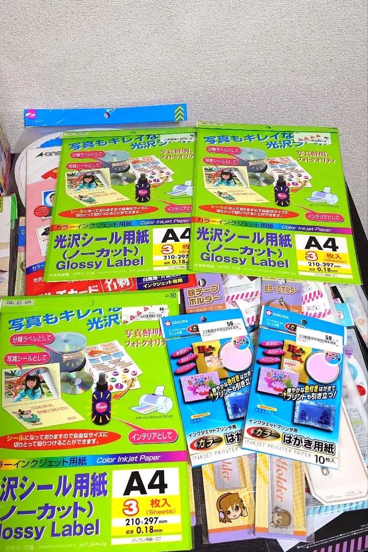 BANDAI 缶バッチ製作キット購入で それ以外の記載の商品、全部付いてきます！