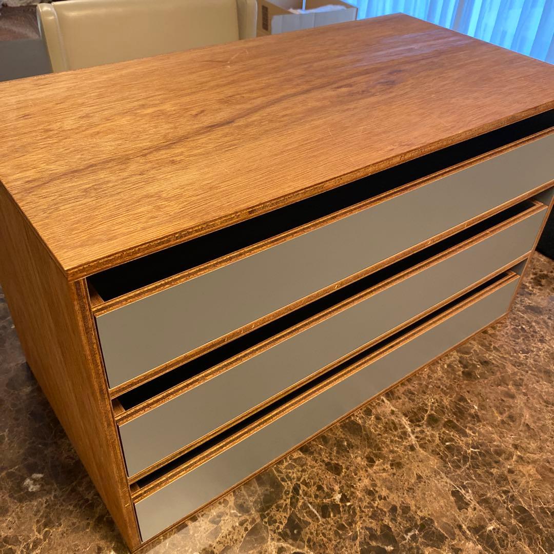 棚　コムデギャルソンのポップアップで購入した棚