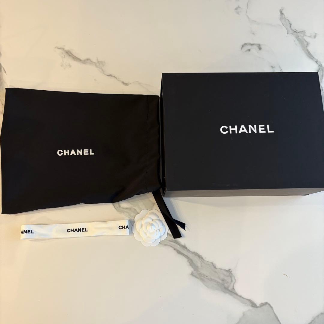 CHANEL ショルダーバッグ ブラック シルバー