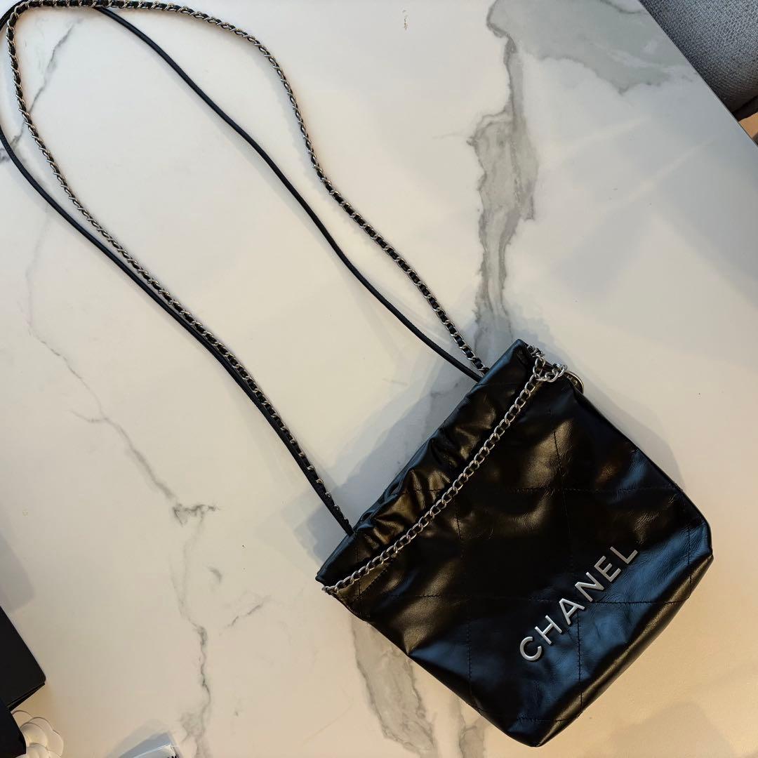 CHANEL ショルダーバッグ ブラック シルバー