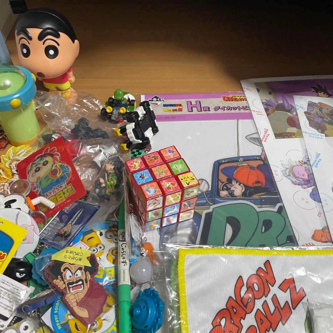 キャラクターグッズ　おもちゃ　まとめ売り　大量120サイズ