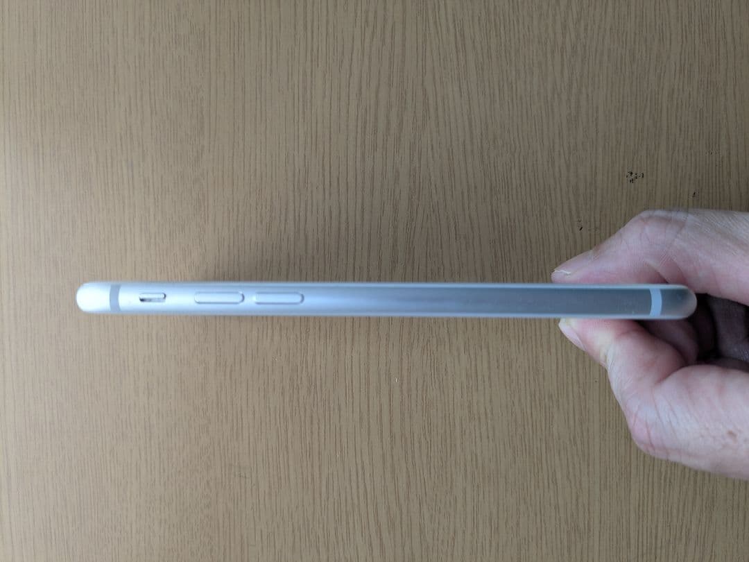 iphone8 256GB シルバー