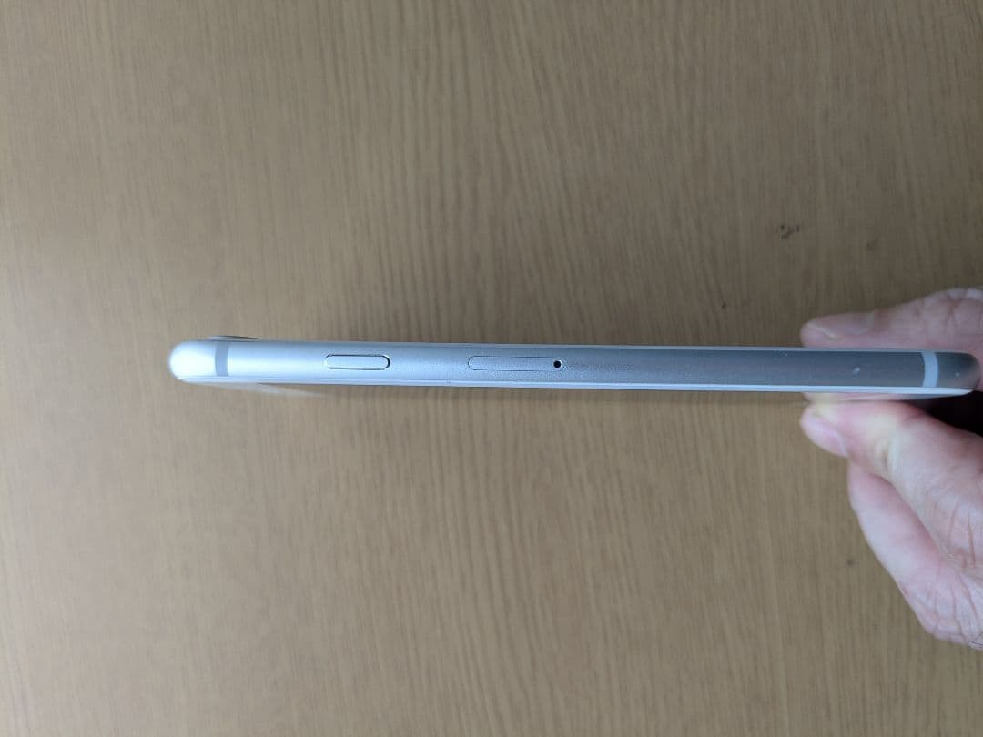 iphone8 256GB シルバー