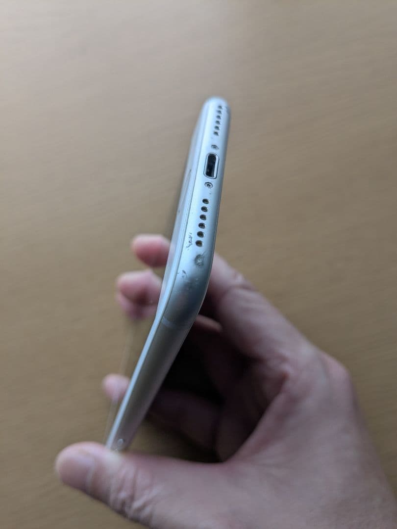 iphone8 256GB シルバー