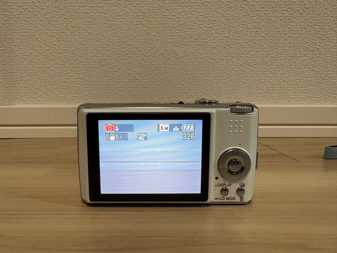 【美品】Panasonic LUMIX DMC-FX01 ホワイト