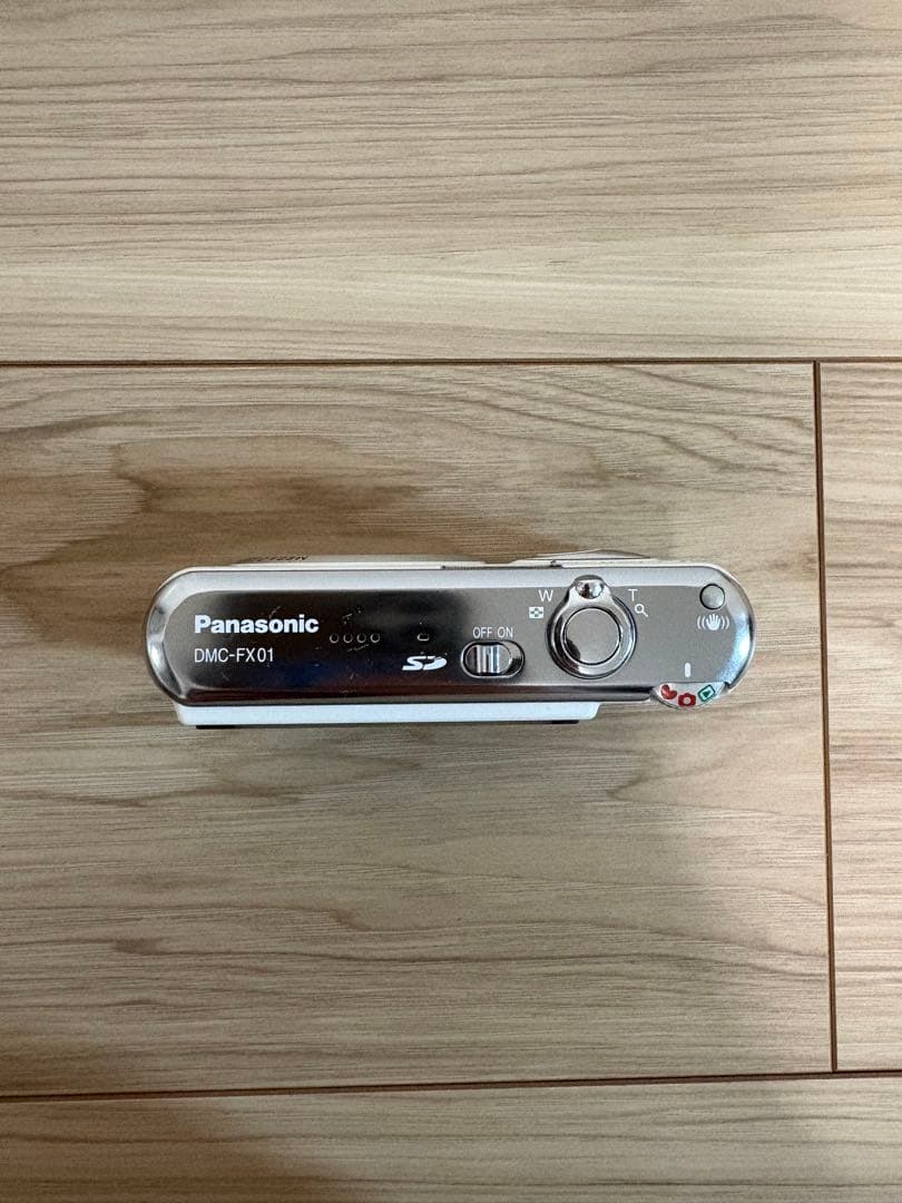 【美品】Panasonic LUMIX DMC-FX01 ホワイト