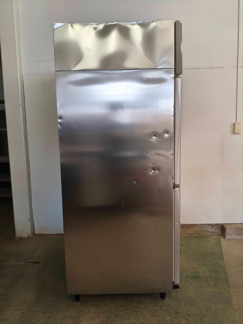 縦型冷凍庫（ホシザキ）HF-120A-1ML・2020年