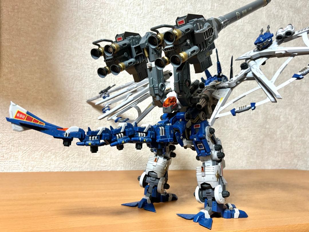 HMM サラマンダー コトブキヤ1/72 ゾイド プラモデル 塗装済み 完成品