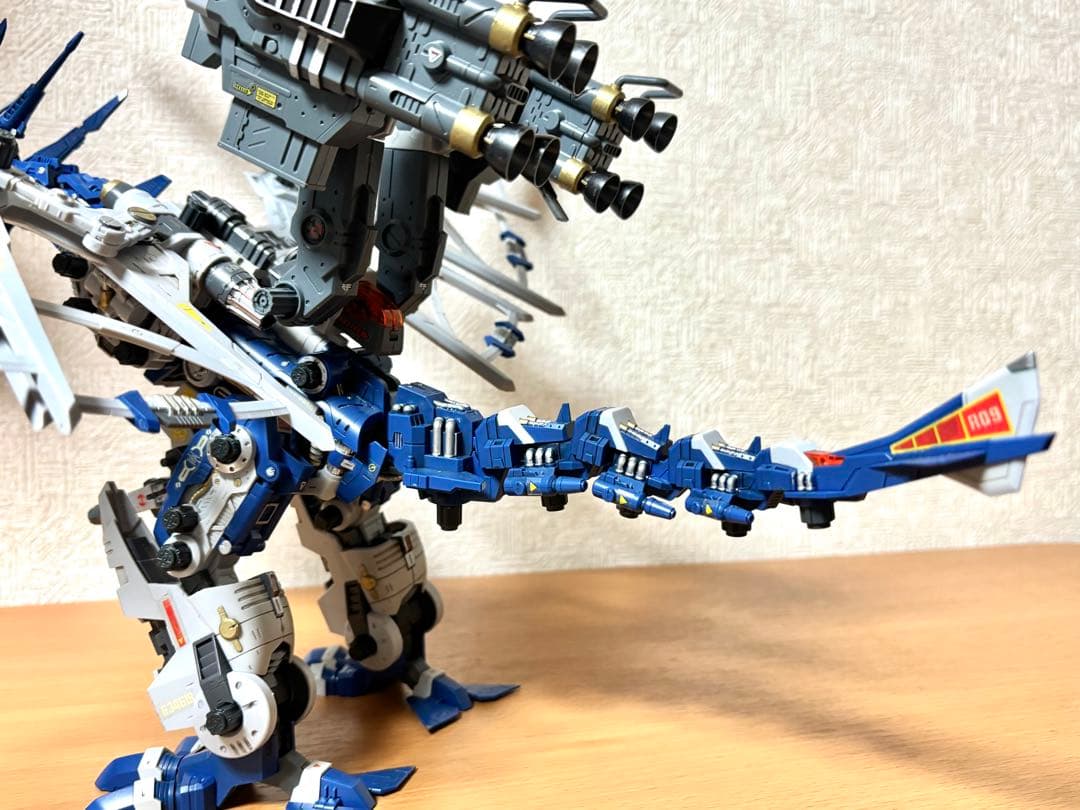 HMM サラマンダー コトブキヤ1/72 ゾイド プラモデル 塗装済み 完成品