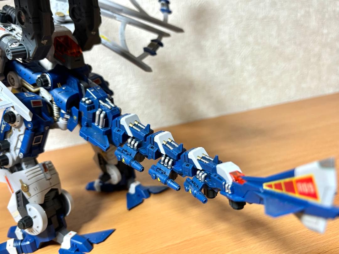 HMM サラマンダー コトブキヤ1/72 ゾイド プラモデル 塗装済み 完成品