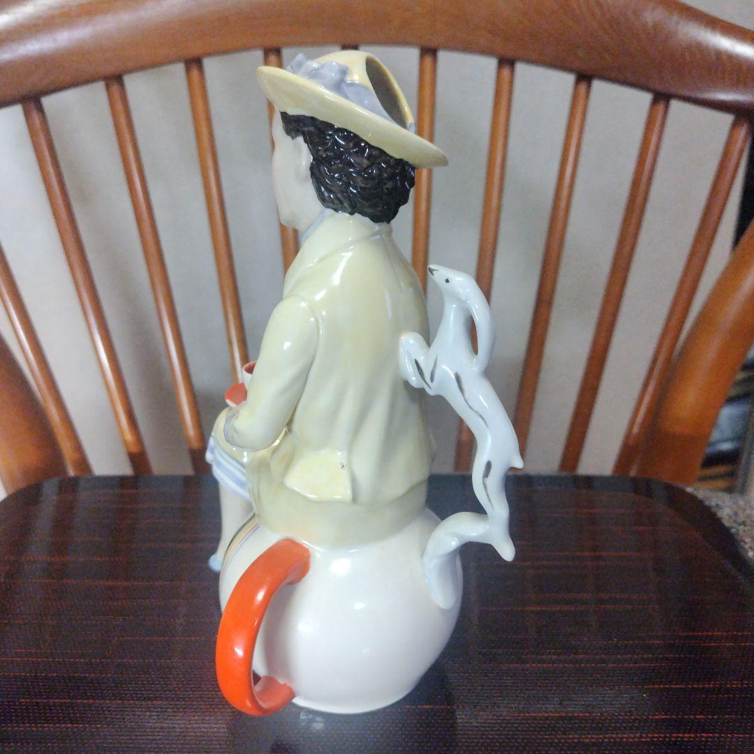 ❇️ケビンフランシス社「スージークーパー、フィギュア」350体限定品のうちの1体