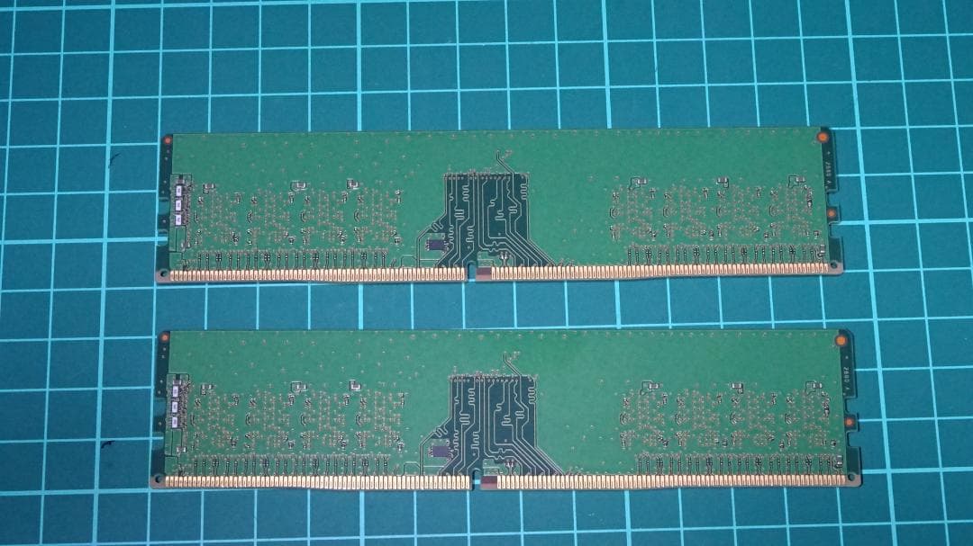 CFD(Crucial By Micron) DDR4-3200 16GB×2枚