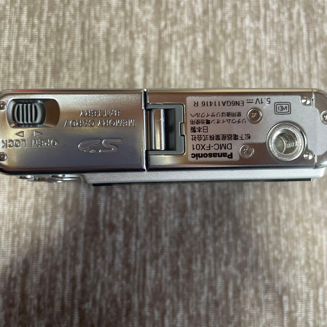 Panasonic DMC-FX01 コンパクトデジタルカメラ