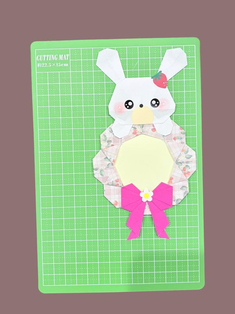 いちご　うさぎ　折り紙ハンドメイド　折り紙リース　折り紙メダル　メッセージカード
