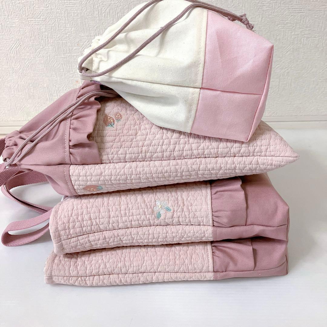 レッスンバッグ 上履き入れ　体操服袋　給食袋　ランチョンマット　ヌビ　いちご刺繍