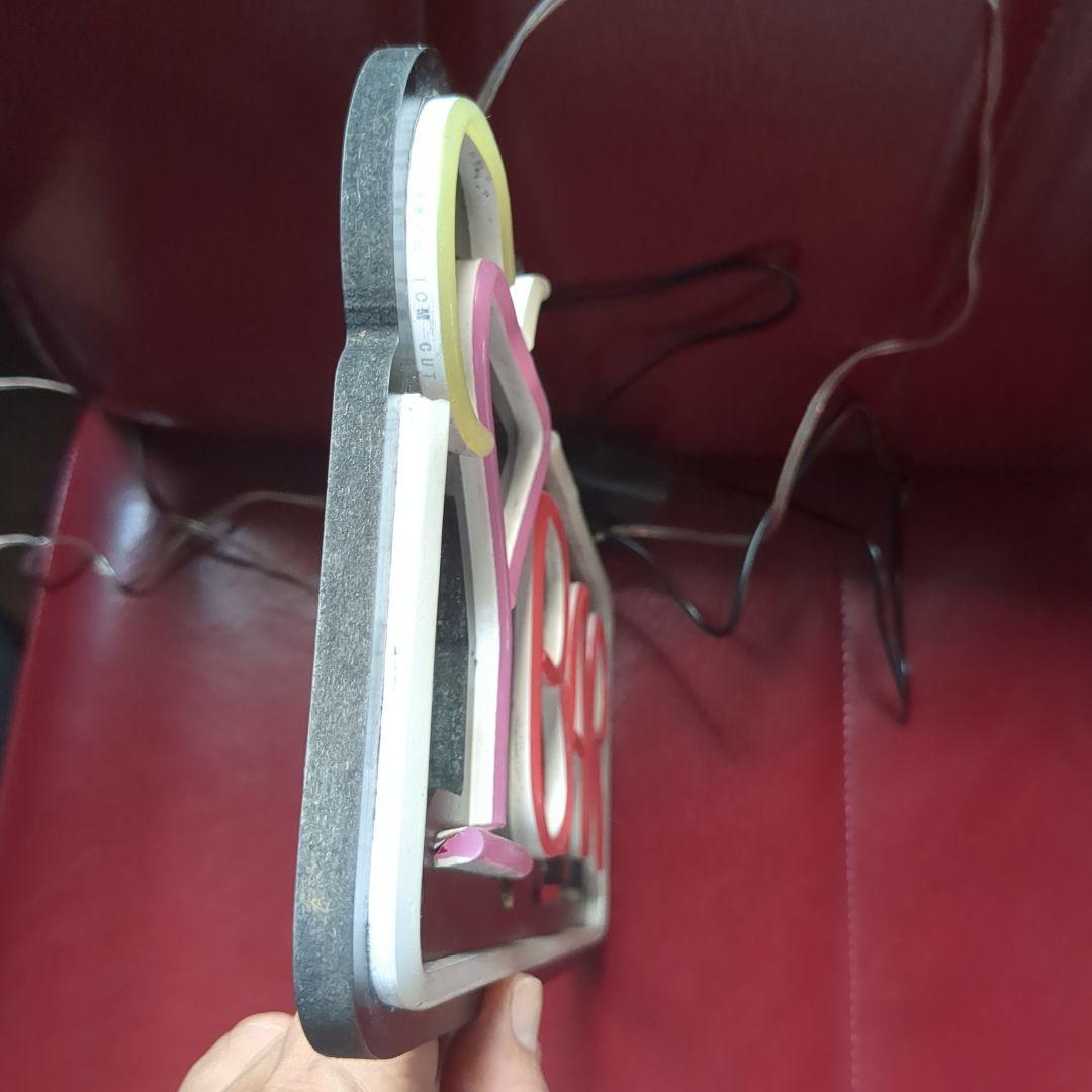 室内照明　BARとカクテルグラスのネオン