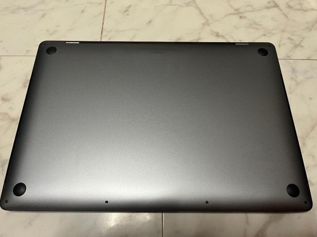 【大幅値下げ】MacBook Pro 2019年モデル Core i9 シルバー