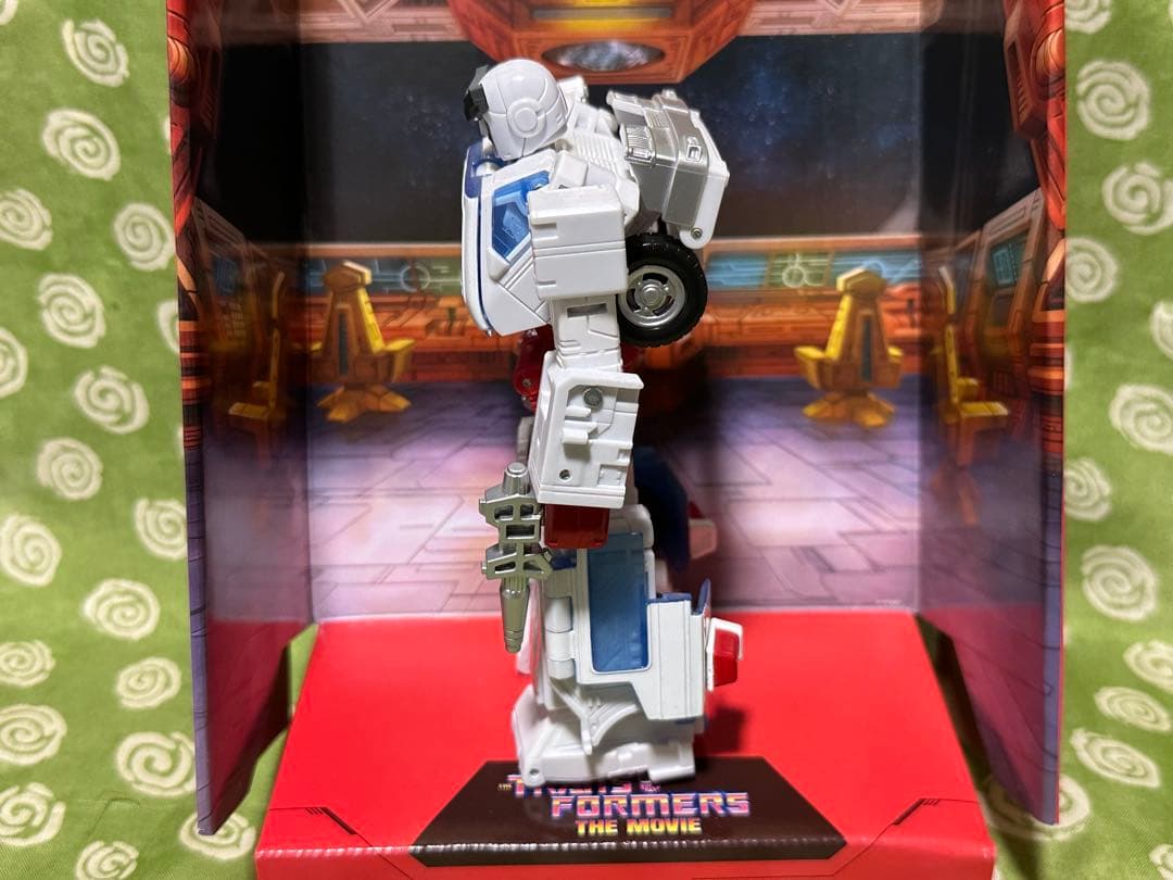 ss-117 ラチェット トランスフォーマー スタジオシリーズ