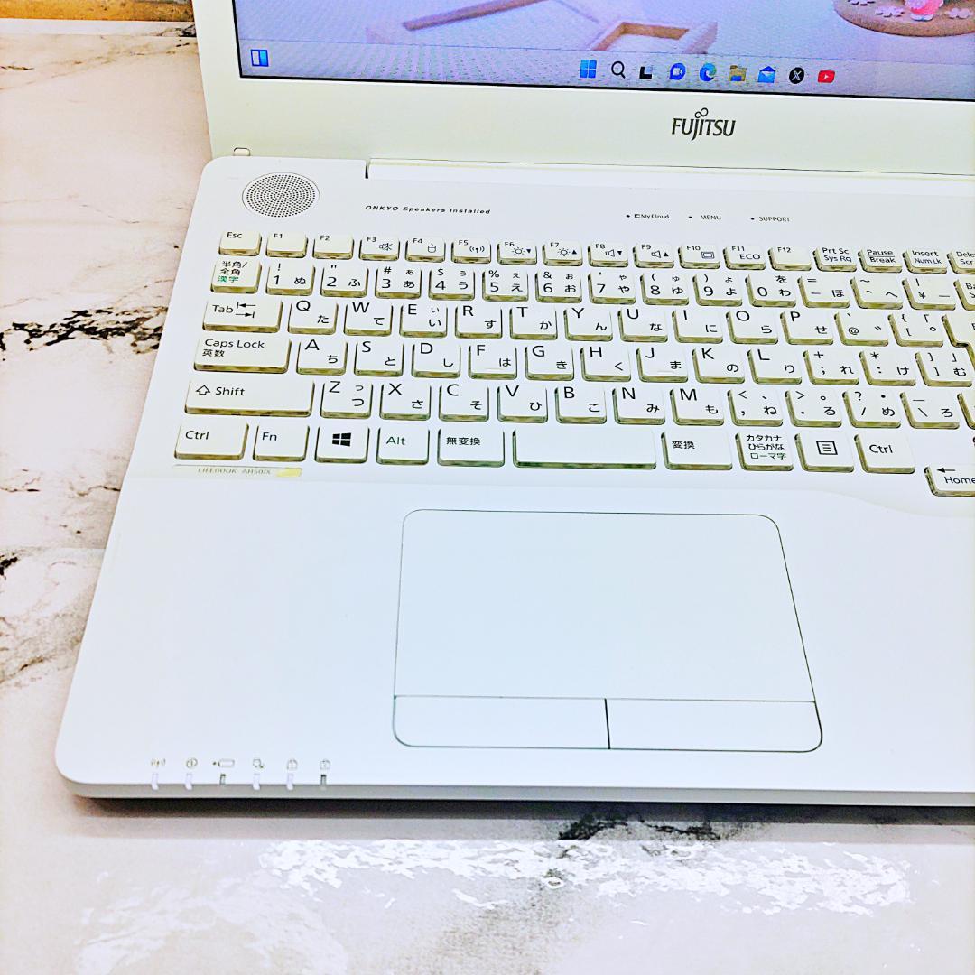 初心者さん向け簡単ノートパソコン❤️爆速SSD❤️高性能i7✨ハイスぺPC☘️