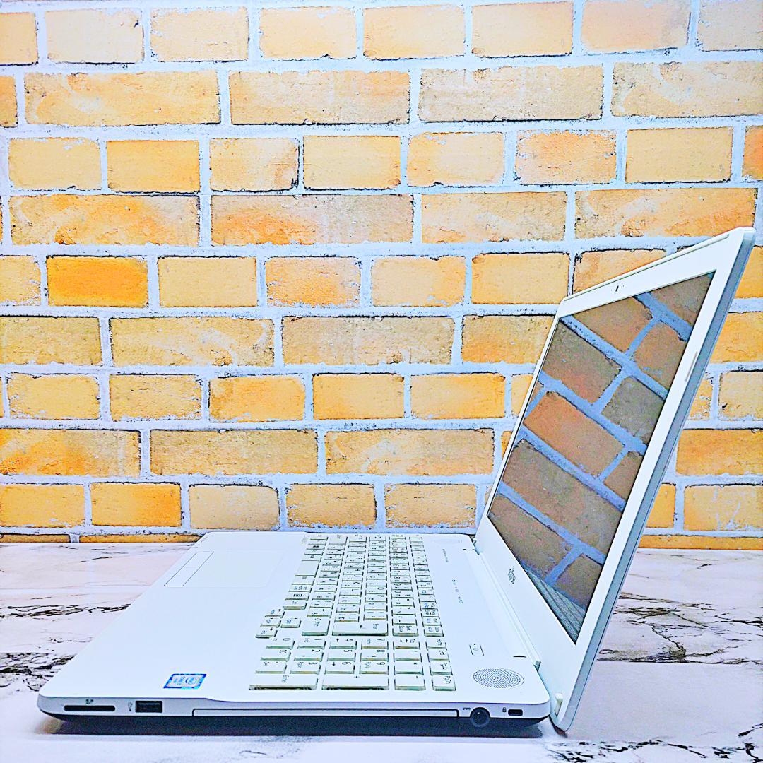 初心者さん向け簡単ノートパソコン❤️爆速SSD❤️高性能i7✨ハイスぺPC☘️