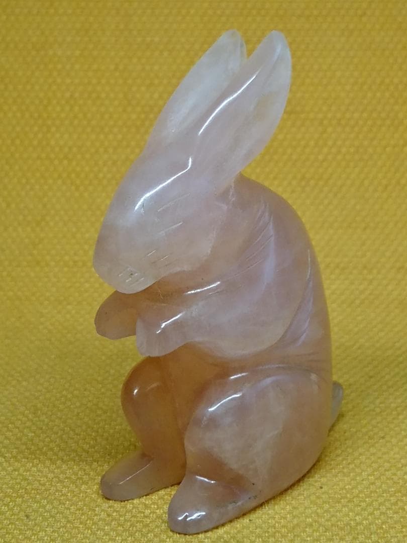 【美品】うさぎ　兎　天然石　彫刻　置物　インテリア　工芸品　美術品　A2786