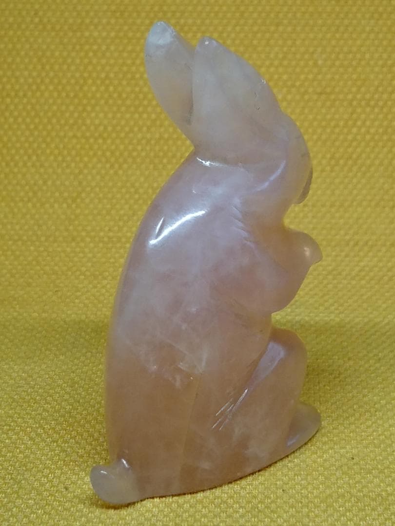 【美品】うさぎ　兎　天然石　彫刻　置物　インテリア　工芸品　美術品　A2786
