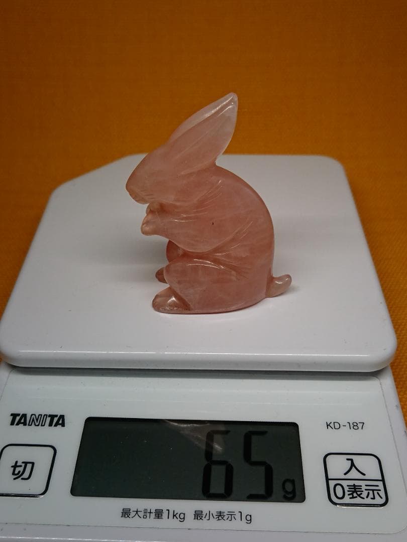 【美品】うさぎ　兎　天然石　彫刻　置物　インテリア　工芸品　美術品　A2786